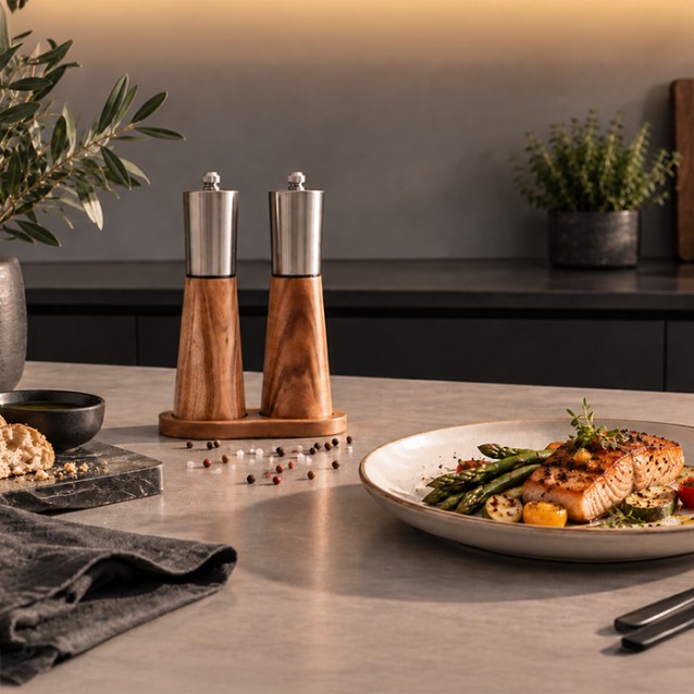 LiFE SPICY Acacia Series Σετ 2 Χειροκίνητοι τρίφτες Αλάτι & Πιπέρι σε ξύλινη βάση
