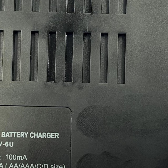 MW-AA02V-6U ΦΟΡΤΙΣΤΗΣ ΜΠΑΤΑΡΙΩΝ AA/AAA/C/D/9V ΜΕ 4 ΚΑΝΑΛΙΑ